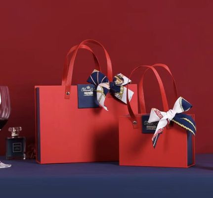 Gift Luxury Christmas Box Packaging Red Box With Handle